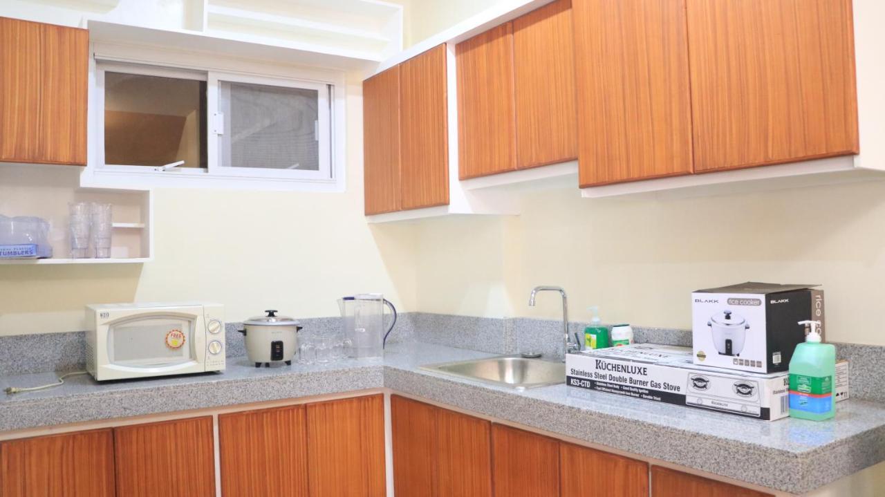 Anicia Guesthouse Rooms Paranaque City Екстер'єр фото